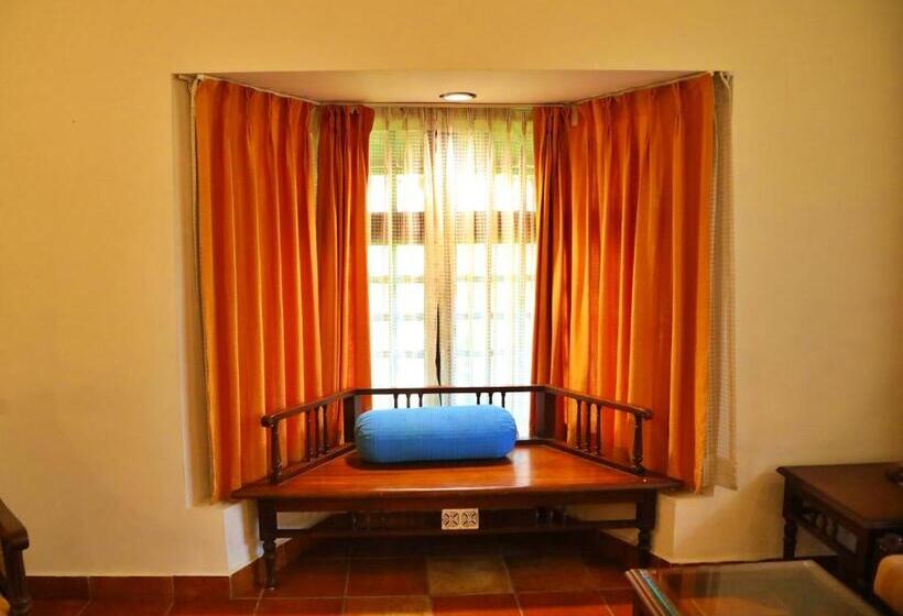 חדר דלוקס, Lakesong Kumarakom