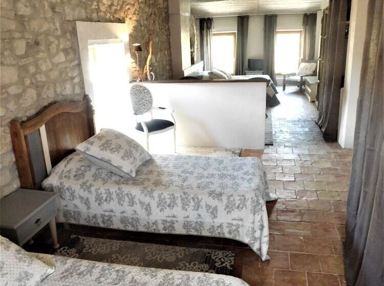 家庭套房, Prieuré Saint Louis Maison D Hôtes