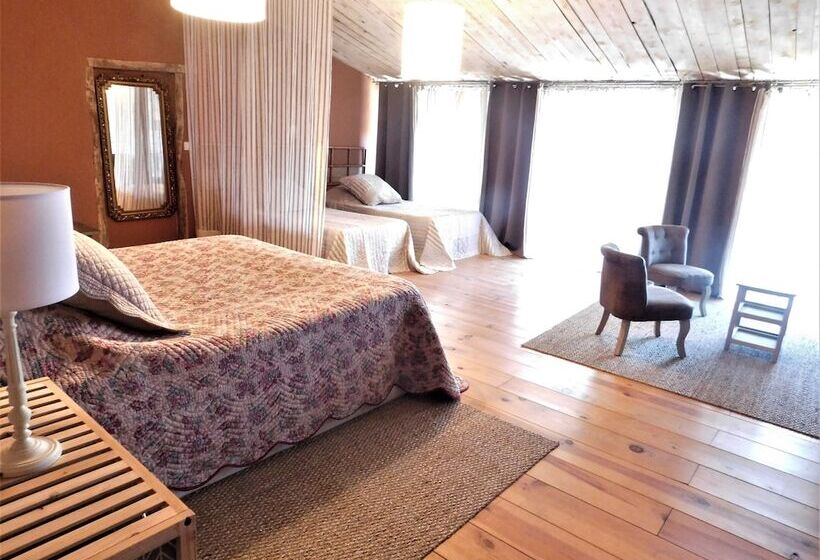 家庭套房, Prieuré Saint Louis Maison D Hôtes