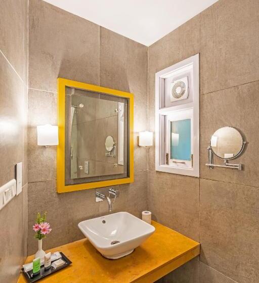 سوییت پرستیژ, Sterling Kodai Valley