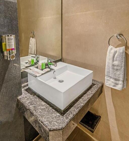 اتاق پرمیوم, Sterling Kodai Valley