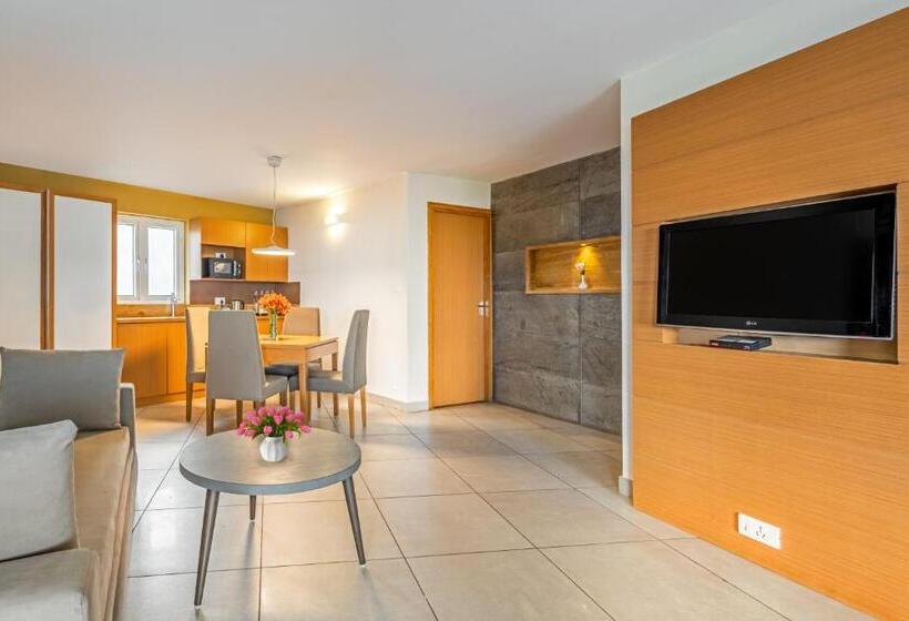 سوییت خانوادگی, Sterling Kodai Valley