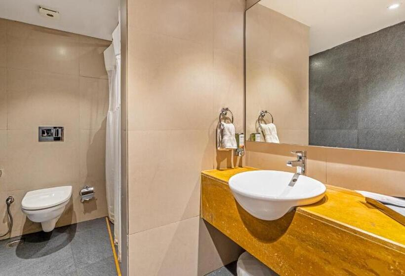 سوییت خانوادگی, Sterling Kodai Valley