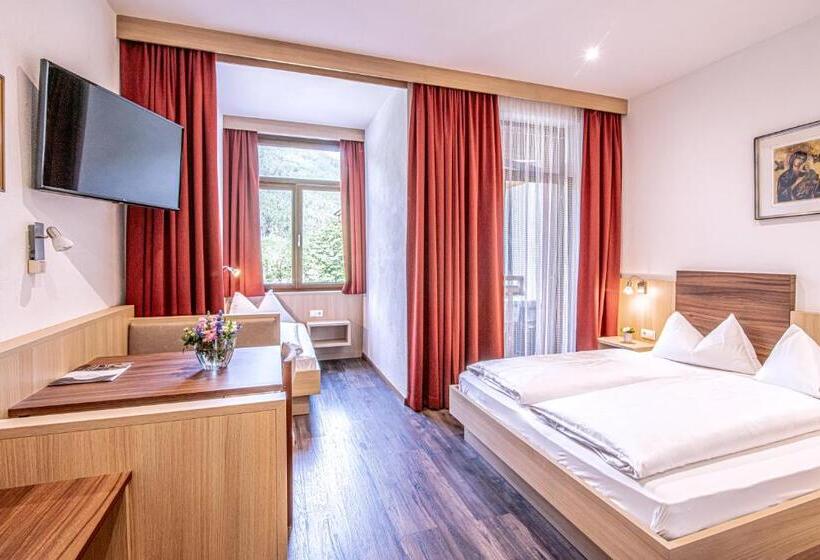 스탠다드 트리플 룸, Alpin Hotel Gudrun