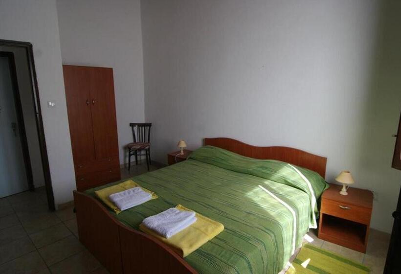 スタンダードトリプルルーム, S Archittu Bed&breakfast