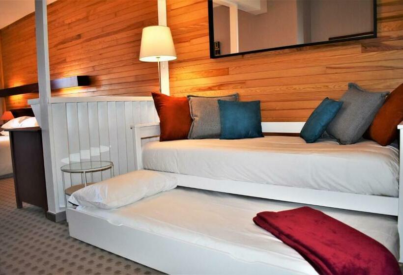 غرفة سوبيريور ثلاثية, Corrieu