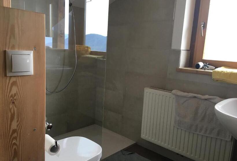 اتاق استاندارد با بالکن, Gruberhof