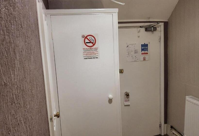 Номер Стандарт Индивидуальный, The Avenue