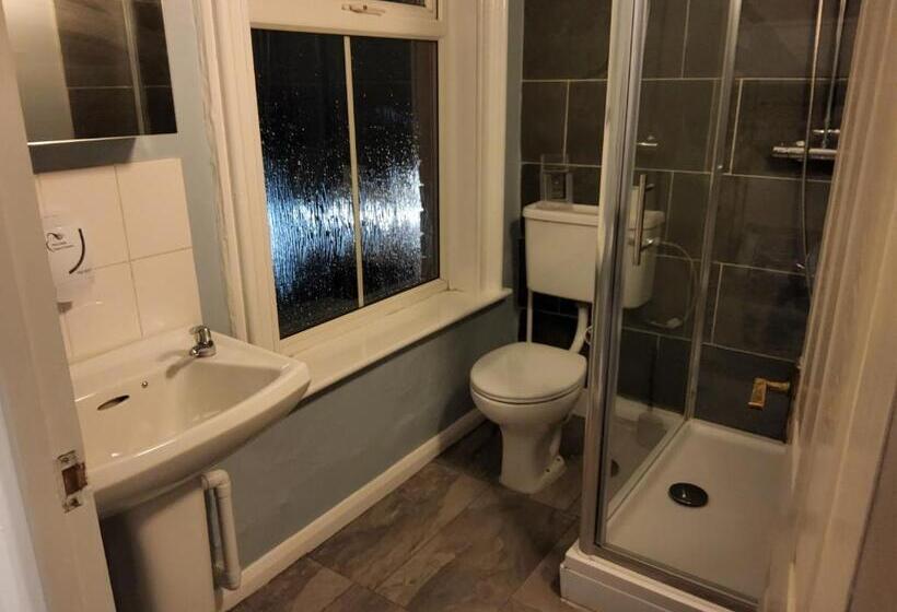 Номер Стандарт, The Avenue