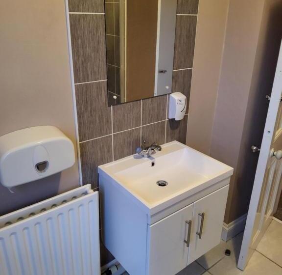 Номер Deluxe, The Avenue