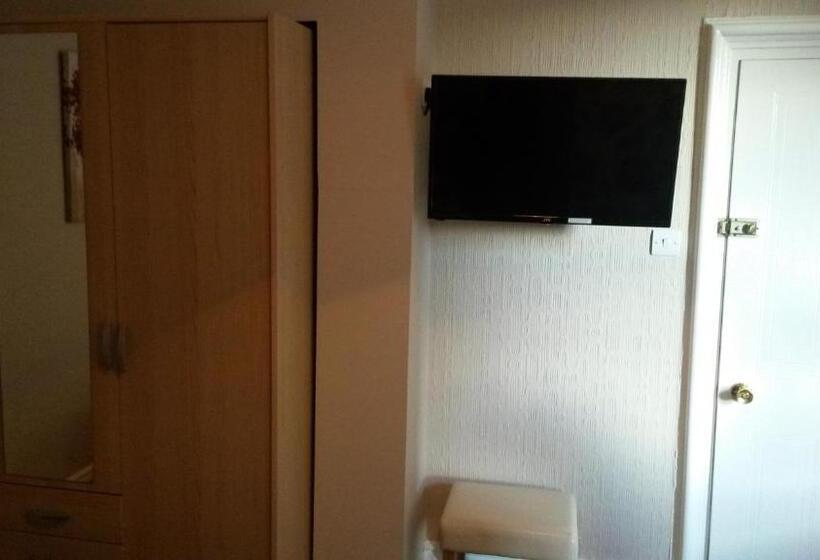 Номер Deluxe, The Avenue