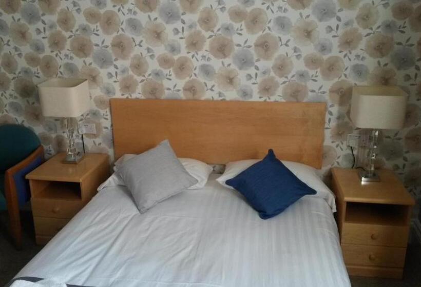 Номер Deluxe, The Avenue