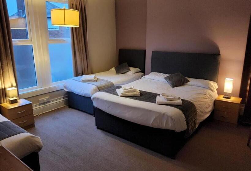 Семейный Номер, The Avenue