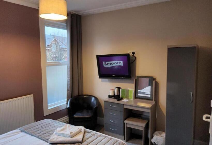 Номер Economy, The Avenue