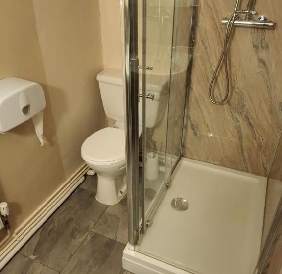 Номер Стандарт, The Avenue