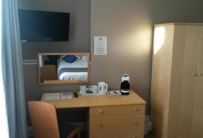 Номер Deluxe, The Avenue