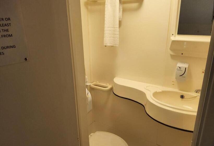 Номер Economy, The Avenue