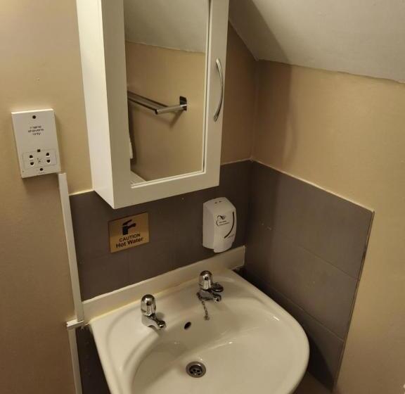 Номер Economy, The Avenue