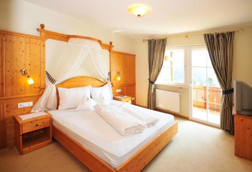 חדר משפחתי נוף להרים, Tschögglbergerhof