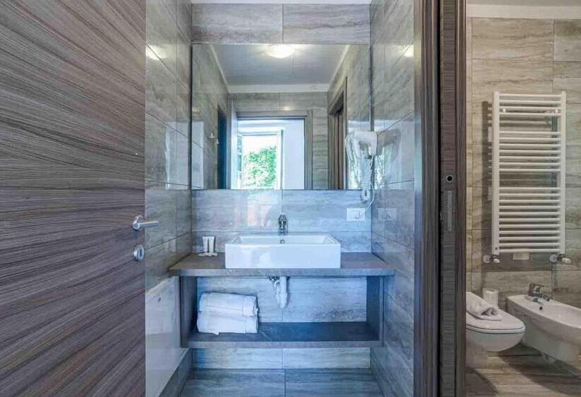 1 Bedroom Apartment Lake View, Maioliche Apartments Griante