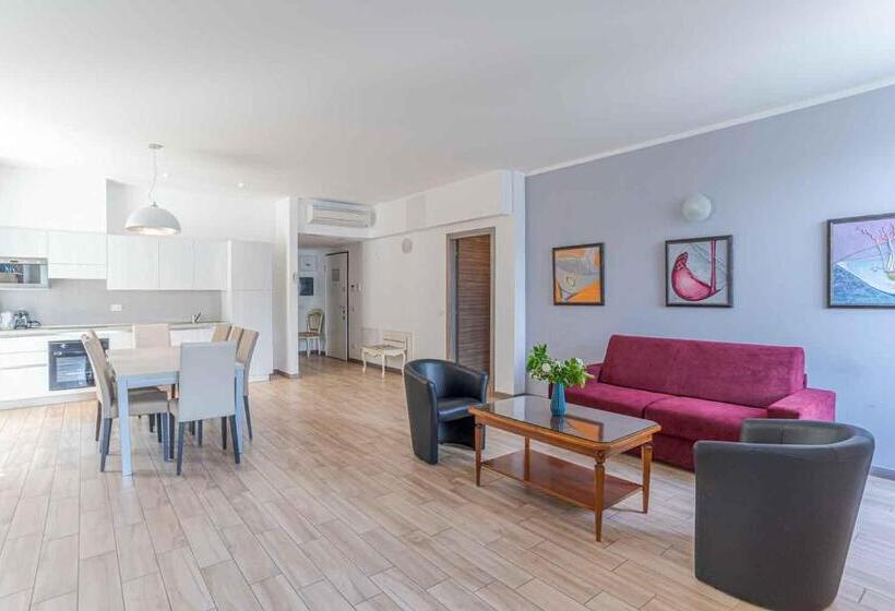 غرفة ديلوكس ثلاثية, Maioliche Apartments Griante