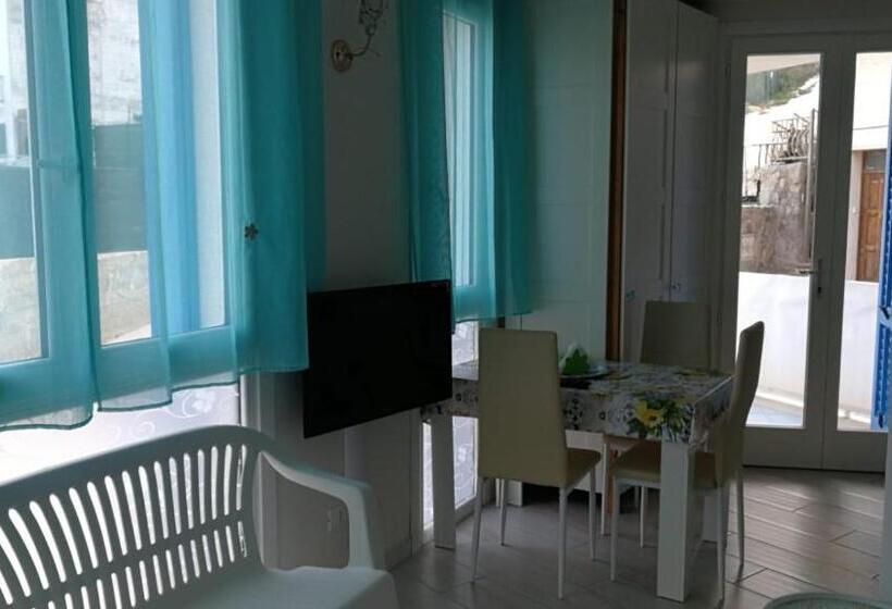 Apartamento 1 Dormitório com Vistas, Blu Rooms Marettimo