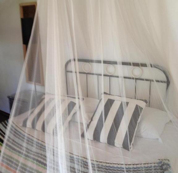 غرفة قياسية مطلّة علي الحديقة, Verdemar