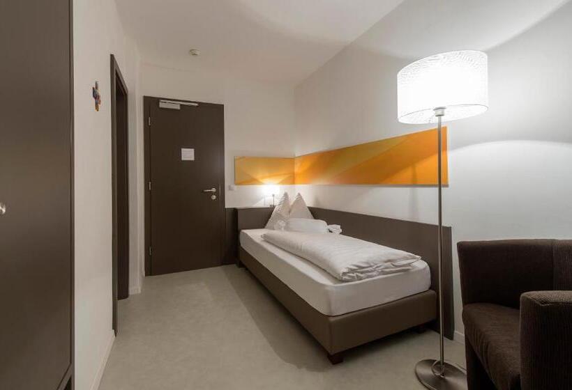 Standard Yhden Hengen Huone, Pension Lichtenburg