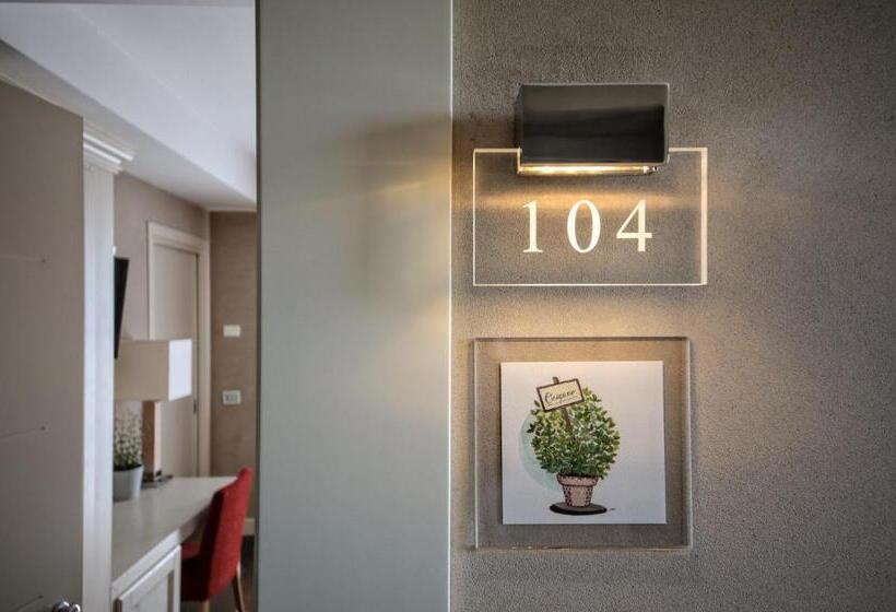 חדר סטנדרט נוף לאגם, H2os