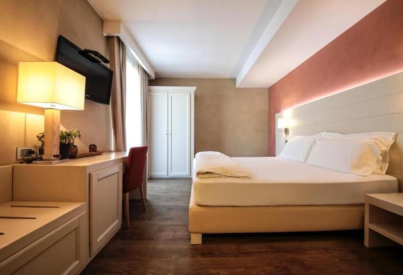 חדר סטנדרט עם מרפסת, H2os