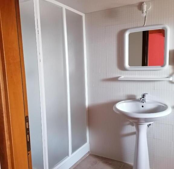 Pokój Standard Trzyosobowy, La Rocca Dei Borboni