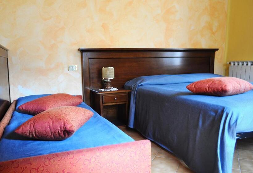 Четырехместный Номер Стандарт, Albergo Miramonti