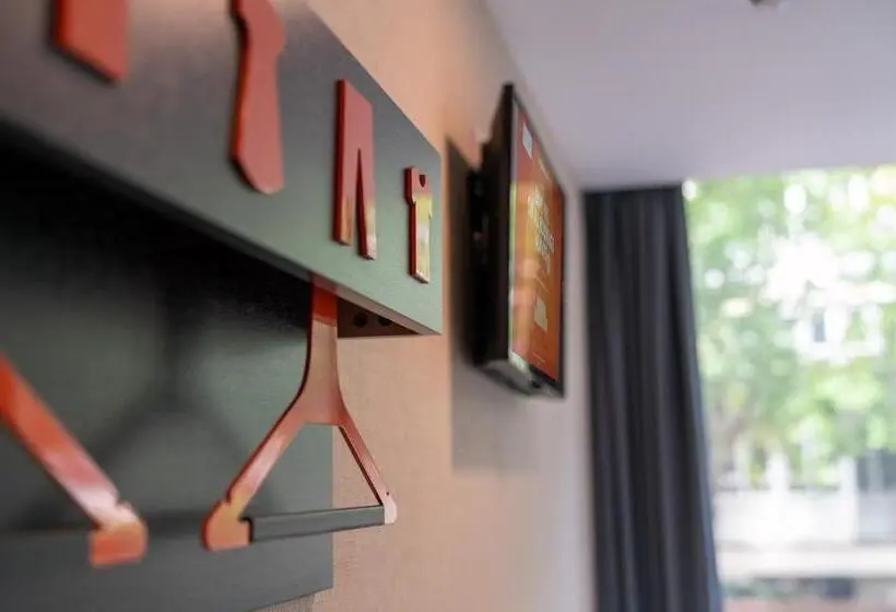 Standard-huone, Easyhotel Oxford