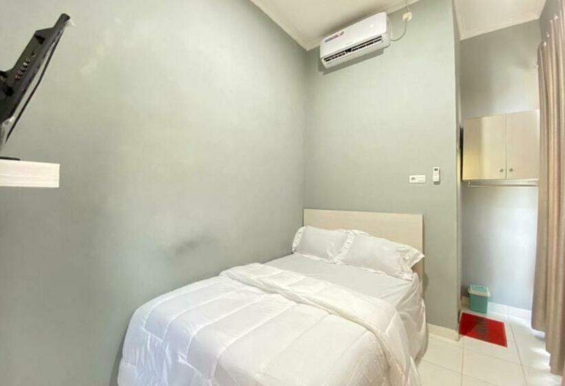 标准间, Pelangi Guest House Palembang Redpartner
