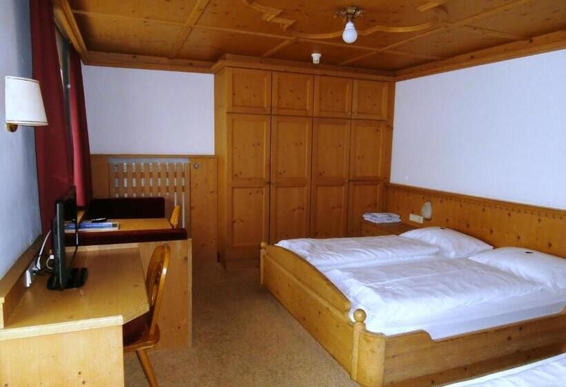 Трехместный Номер Стандарт с Балконом, Piccolo Hotel Gurschler