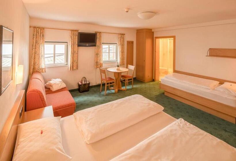 带阳台标准四人间, Piccolo Hotel Gurschler