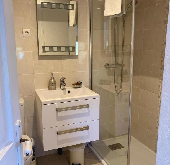 غرفة قياسية, Chambres D Hotes La Marmoire