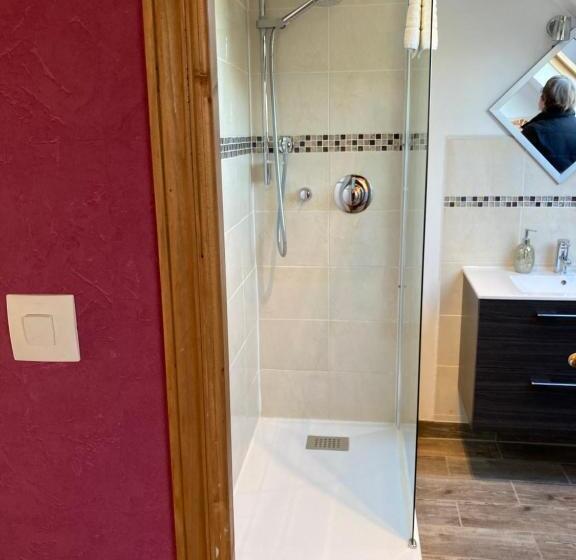 غرفة قياسية رباعية, Chambres D Hotes La Marmoire