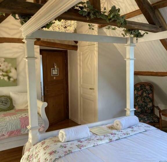 Номер Стандарт Трехместный, Chambres D Hotes   La Marmoire