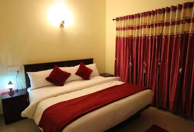 Люкс с Балконом, Green Garden Deluxe Room