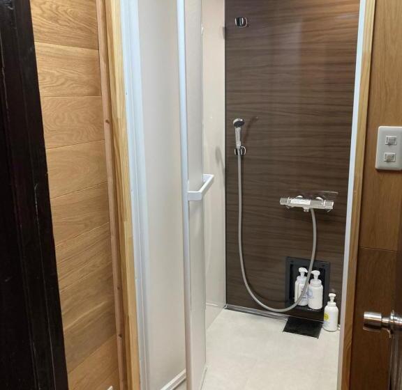 Standard 3 Bett Zimmer Geteiltes Bad, 貸切宿にんじん