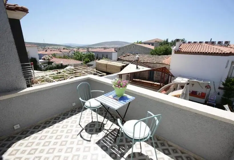 سوئیت با بالکن, Kybele Suites Alaçatı