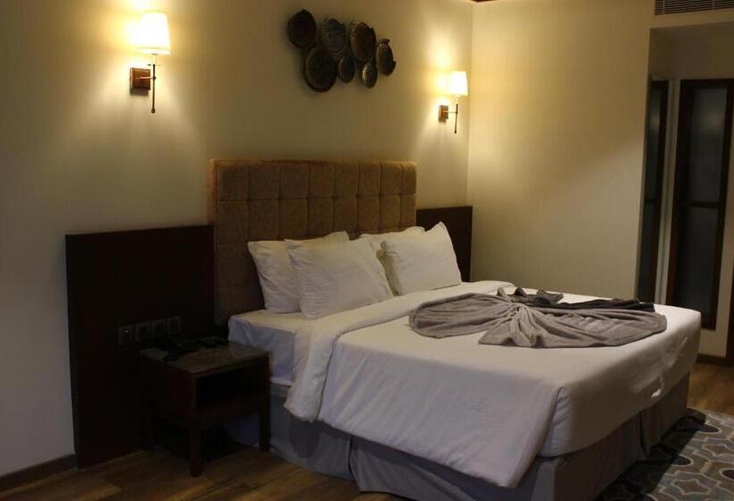 Номер Deluxe Кровать Кинг, Niraamaya Retreats Samroha Athirappilly