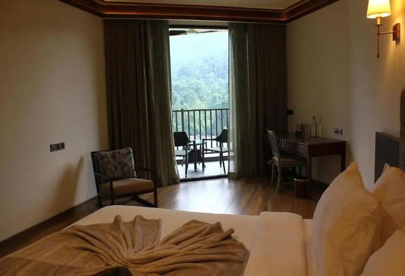 キングサイズベッドのデラックスルーム, Niraamaya Retreats Samroha Athirappilly