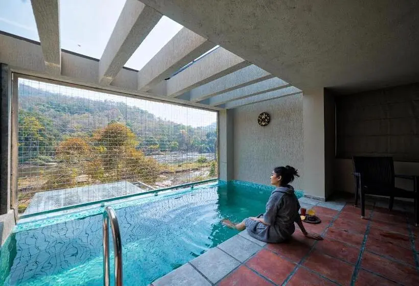 Suite with Pool, Niraamaya Retreats Samroha Athirappilly