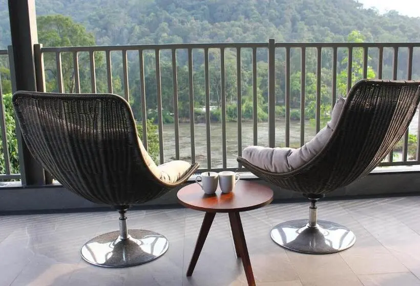 プレジデントスイートルーム, Niraamaya Retreats Samroha Athirappilly
