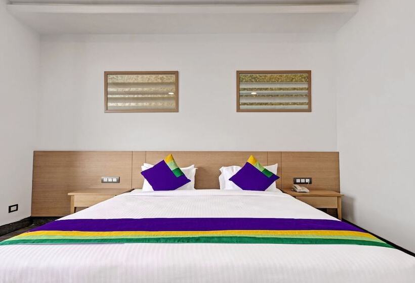 اتاق لوکس, Medalio Resort Udaipur Shobhagpura