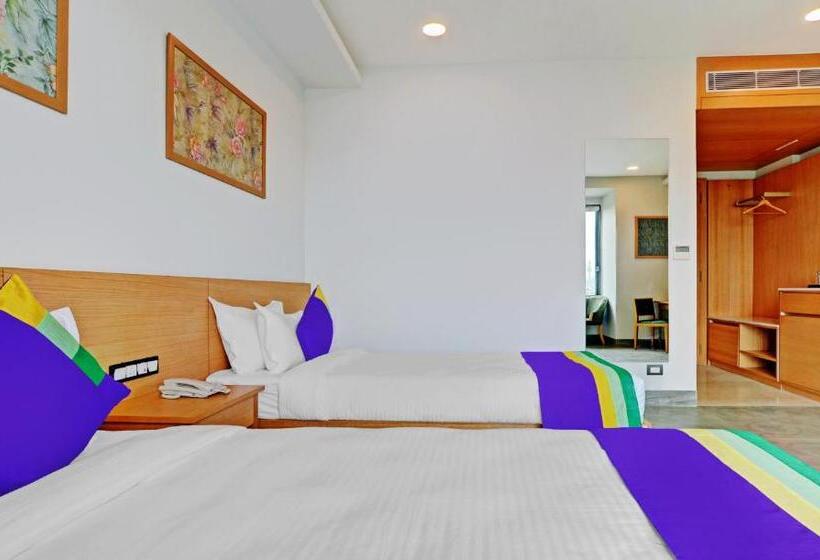 اتاق لوکس, Medalio Resort Udaipur Shobhagpura