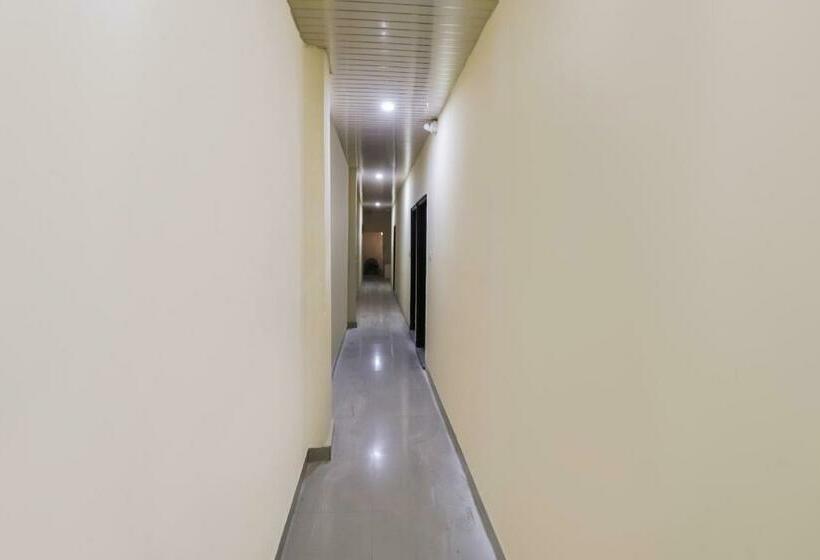Трехместный Номер Классика, Vaccinated Staff  Oyo 79969 Flagship Night Inn