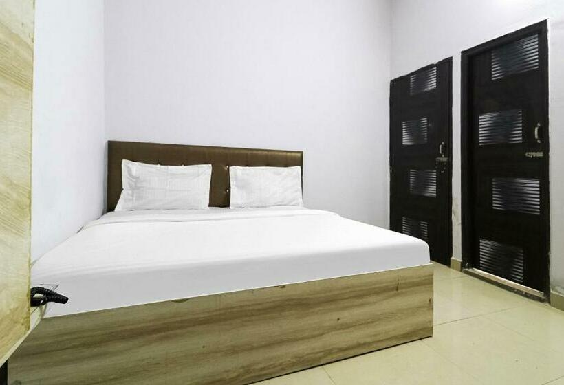 트리플 클래식 룸, Vaccinated Staff  Oyo 79969 Flagship Night Inn